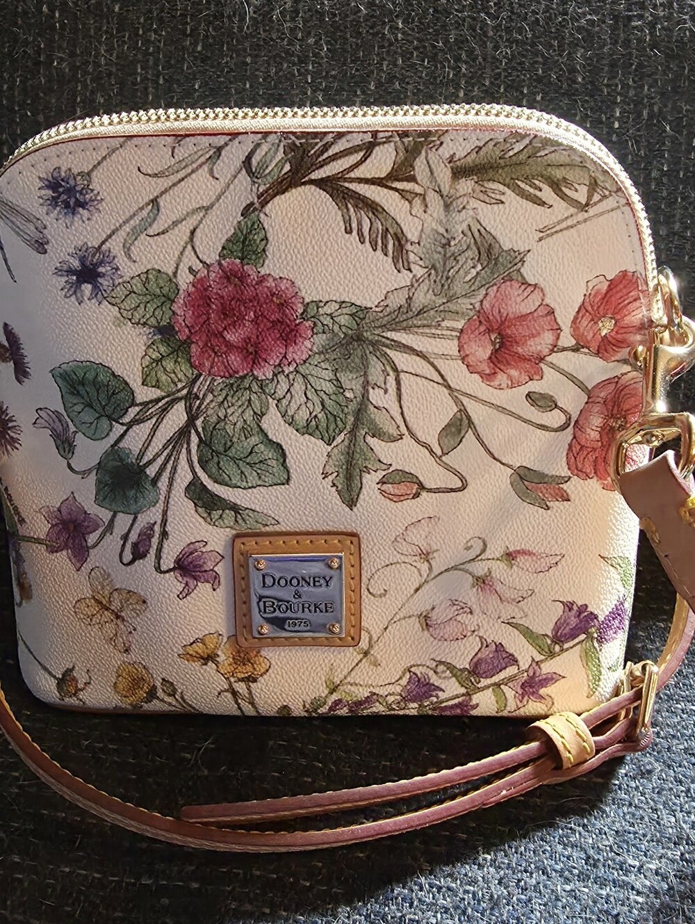 Dooney & Bourke Botanical Collection Zip Domed Crossbody bag.